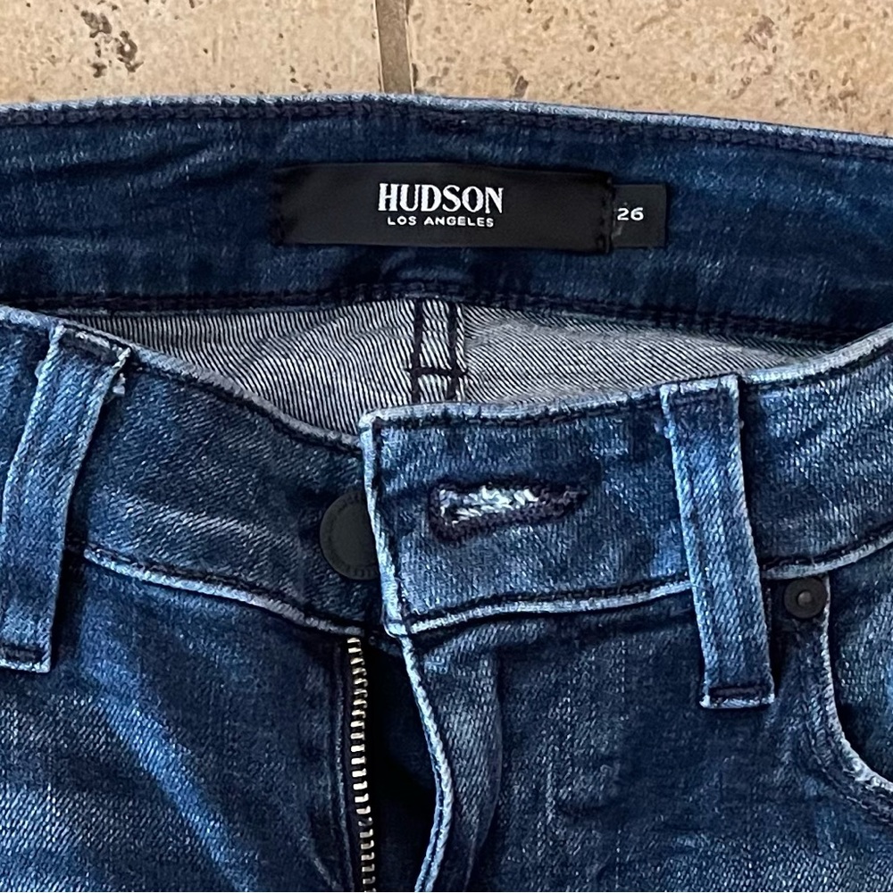 Hudson used like new Size 26 women’s skinny jeans